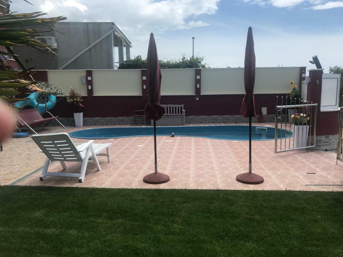 Apartments Villa Stella Maris Рогозница Экстерьер фото